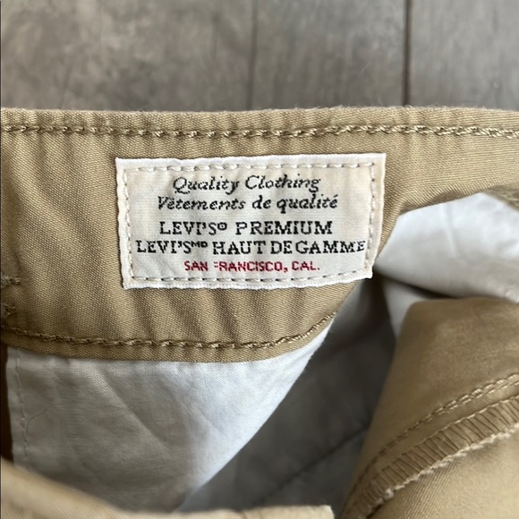 LEVI’S PREMIUM Khaki High Waist Cotton Pants Chinos Tapered Pleated, Size 30 - Picture 2 of 14